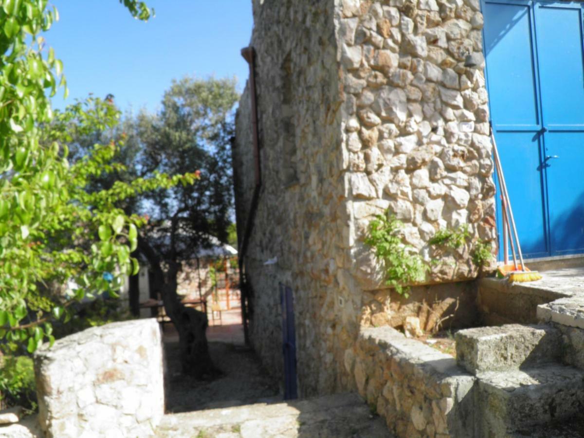 Villa Minteco Patù Buitenkant foto